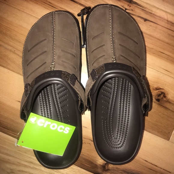 CROCS Other - NWT Men’s espresso Crocs size 11.